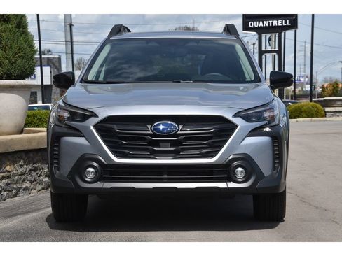 Certified 2025 Subaru Outback Onyx Edition AWD/4WD image 9