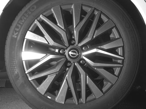 Used 2025 Nissan Altima 2.5 SV image 15