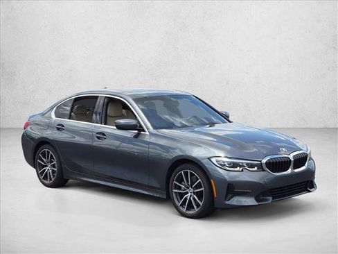 Used 2020 BMW 330i Sedan w/ Convenience Package RWD image 3