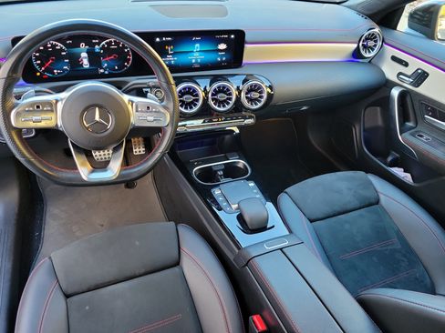 Used 2023 Mercedes-Benz CLA 250 image 21