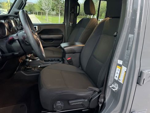 Certified 2019 Jeep Wrangler Unlimited Sport AWD/4WD image 30