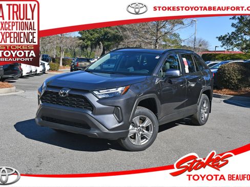 New 2025 Toyota RAV4 XLE image 1