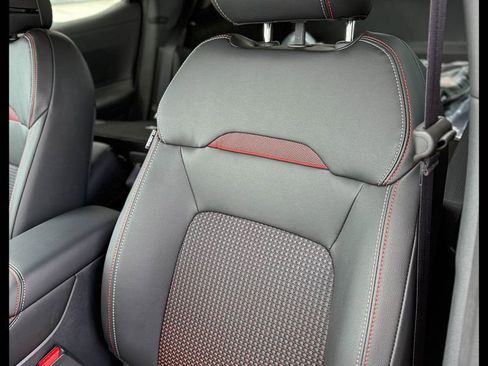 New 2026 Nissan Kicks SR FWD image 26