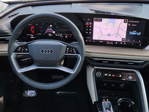 Used 2025 Audi Q5 Premium AWD/4WD image 20