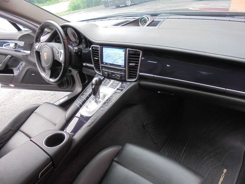 Used 2015 Porsche Panamera 4 AWD/4WD image 16