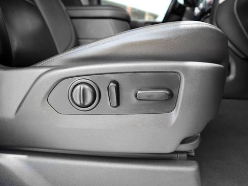 Used 2021 GMC Sierra 1500 SLT image 35