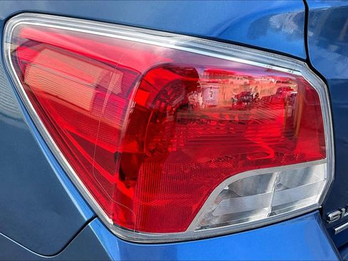 Used 2014 Subaru Impreza 2.0i image 28