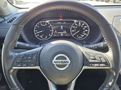 Used 2023 Nissan Sentra SV w/ Trunk Package image 11