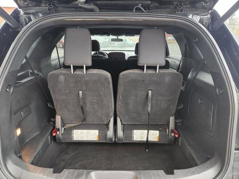 Used 2019 Ford Explorer XLT w/ Equipment Group 201A image 6