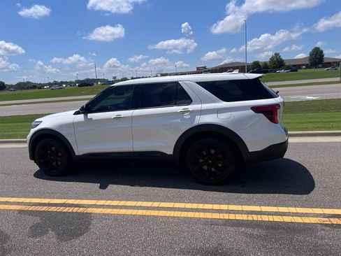 Used 2021 Ford Explorer ST w/ Equipment Group 401A AWD/4WD image 9