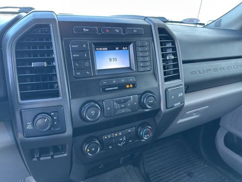Used 2020 Ford F250 XL w/ Power Equipment Group image 14