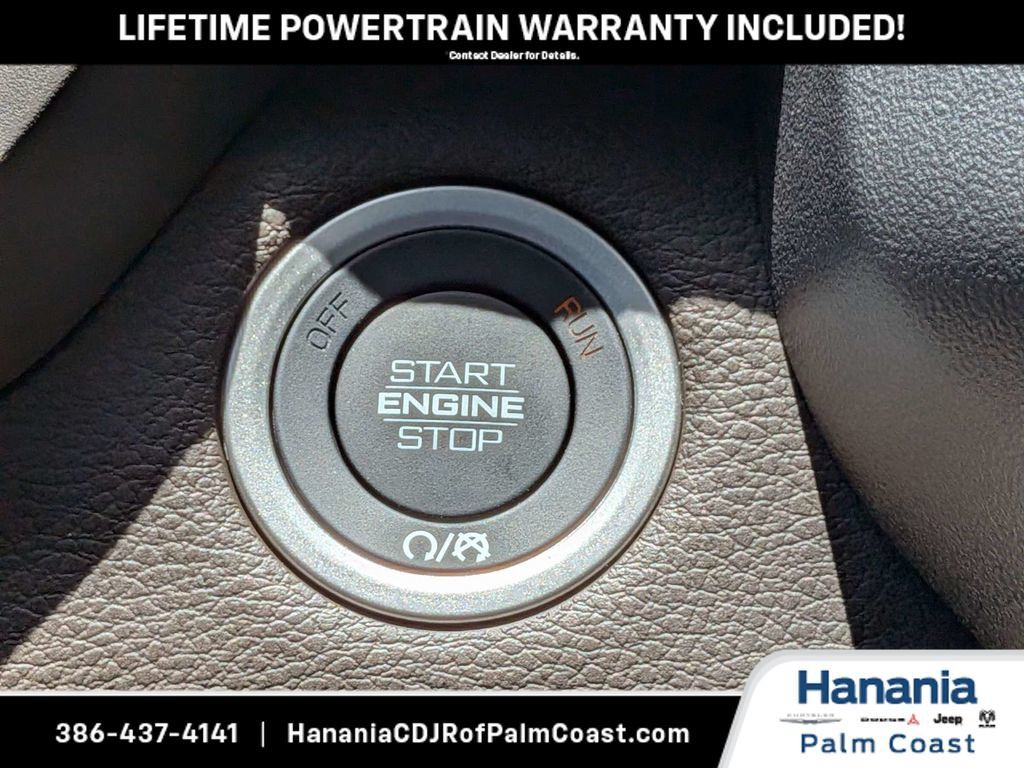 New 2026 RAM 2500 Laramie AWD/4WD image 33
