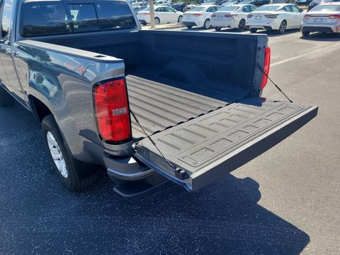 Used 2020 Chevrolet Colorado LT w/ LT Convenience Package image 11