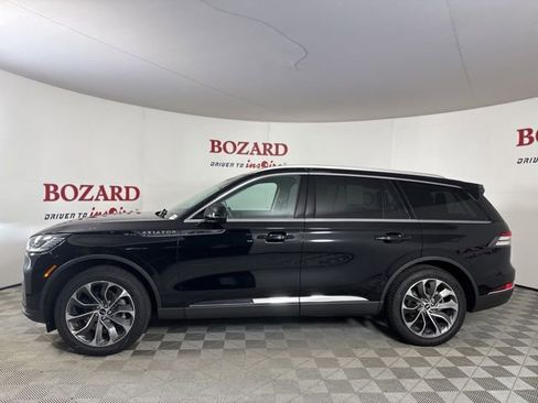 New 2025 Lincoln Aviator Reserve w/ Luxury Package image 4