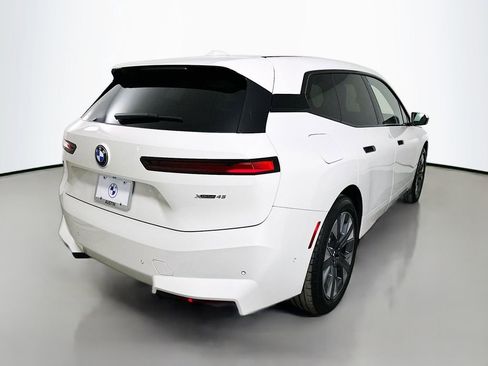 Used 2026 BMW iX xDrive45 w/ Premium Package image 5