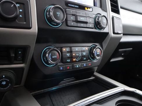 Used 2020 Ford F250 Lariat AWD/4WD image 14