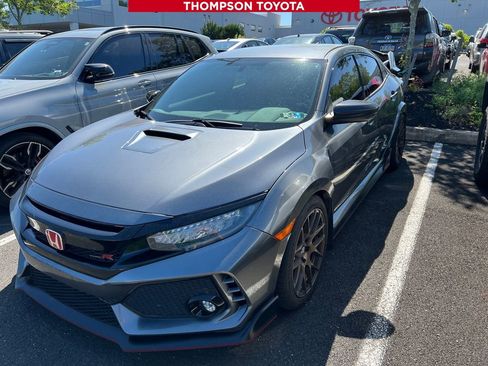 Used 2018 Honda Civic Type R image 1