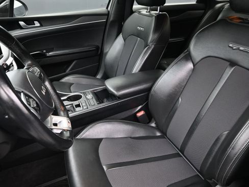 Used 2022 Kia K5 GT-Line image 11