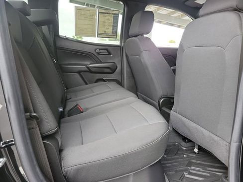 Certified 2024 Chevrolet Colorado W/T image 22