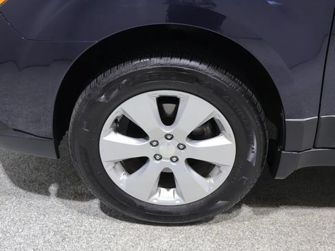 Used 2012 Subaru Outback 2.5i w/ Alloy Wheel Pkg AWD/4WD image 8