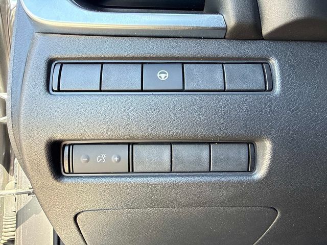 Used 2021 Nissan Rogue SV FWD image 32