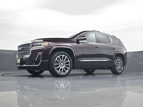 Used 2021 GMC Acadia Denali w/ Denali Ultimate Package AWD/4WD image 22