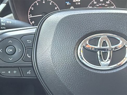 Used 2023 Toyota Corolla LE image 20