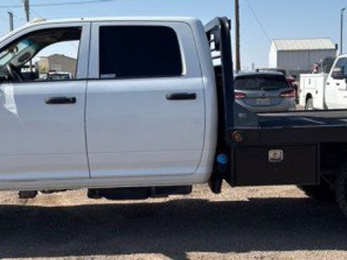 Used 2012 RAM 3500 ST w/ ST Decor Group AWD/4WD image 7