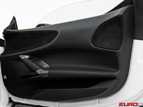 Used 2022 Ferrari SF90 Stradale AWD/4WD image 30