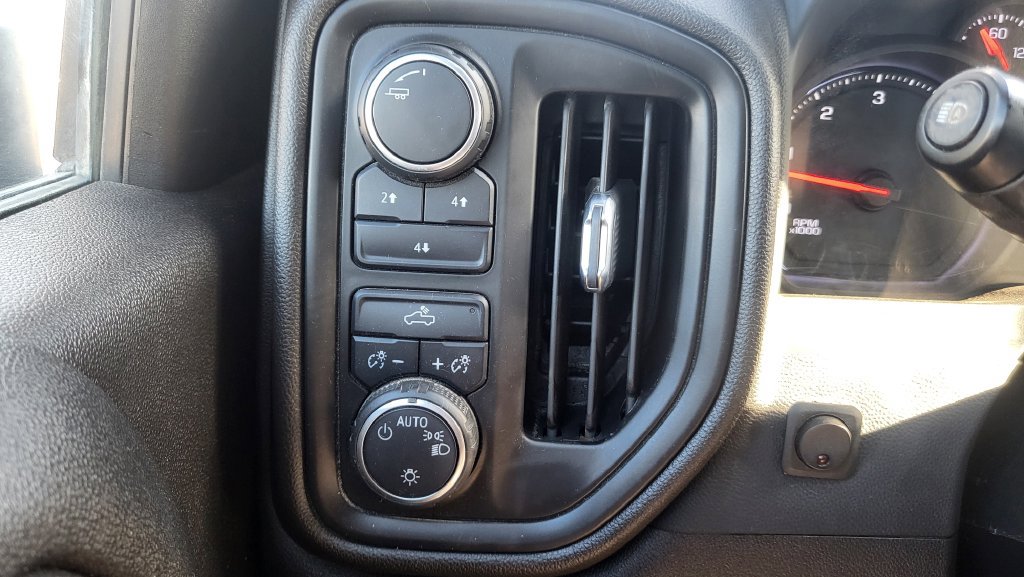 Used 2024 Chevrolet Silverado 2500 W/T w/ WT Convenience Package AWD/4WD image 33