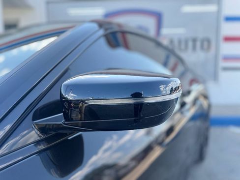 Used 2023 BMW M440i Coupe w/ Premium Package RWD image 7