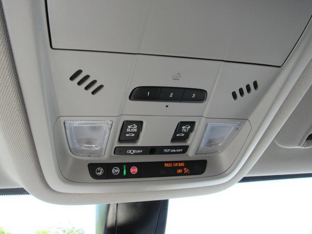 Certified 2023 GMC Acadia SLT w/ Preferred Package AWD/4WD image 24