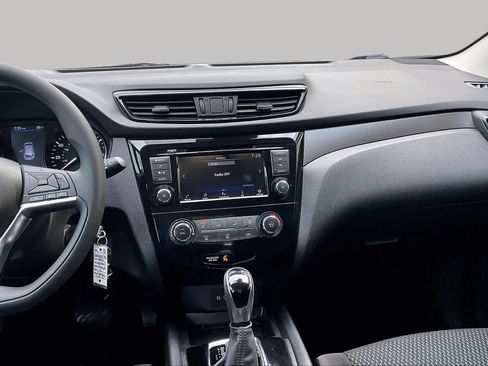 Certified 2020 Nissan Rogue Sport S FWD image 7