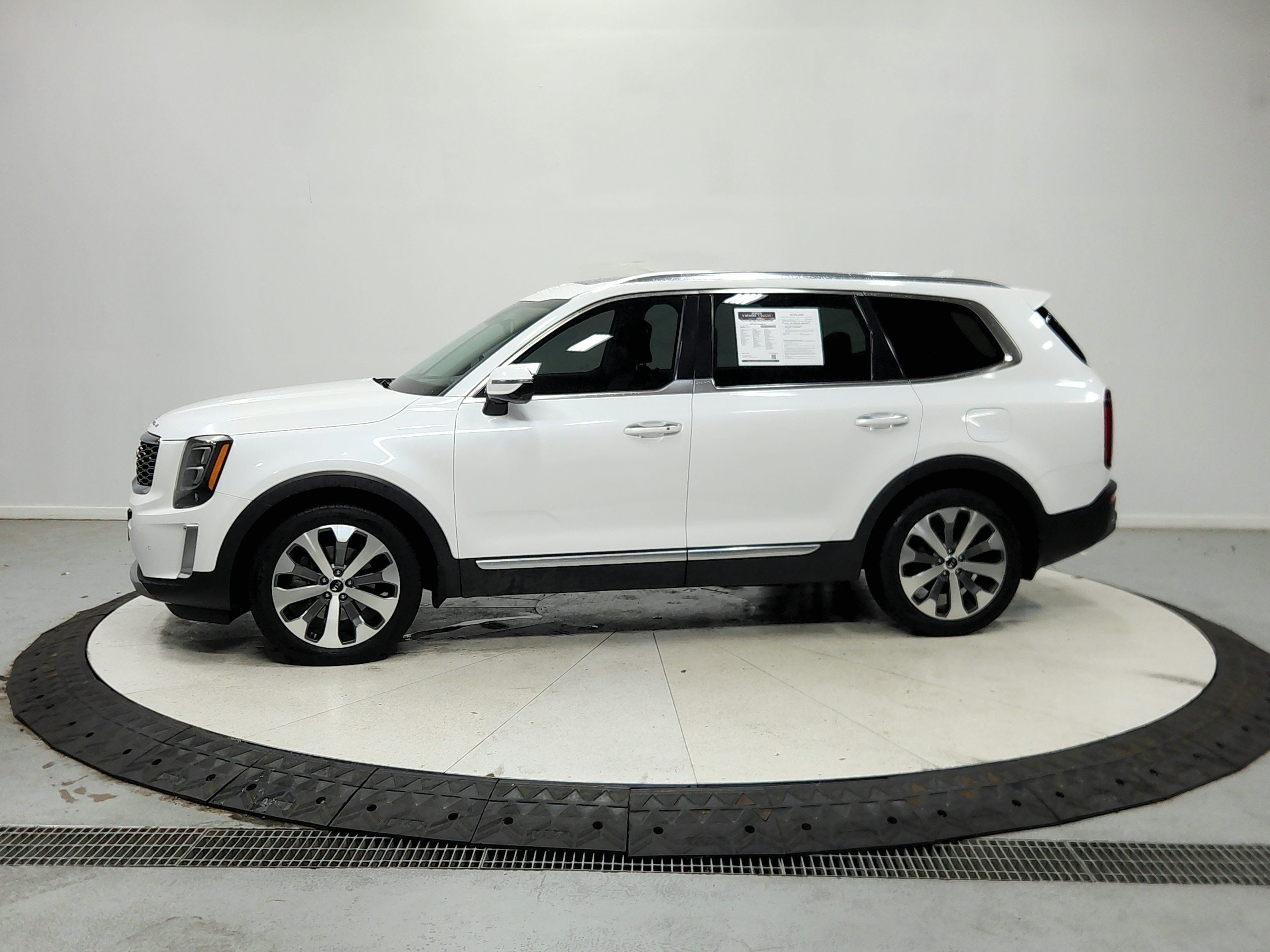 Used 2020 Kia Telluride SX AWD/4WD image 5