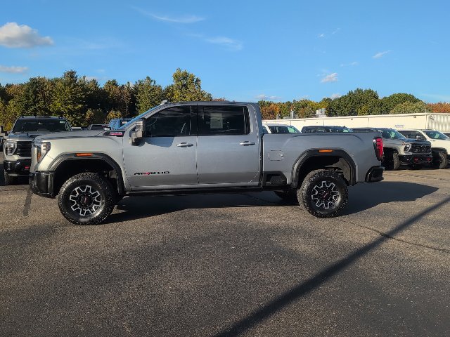 Used 2024 GMC Sierra 2500 AT4X AWD/4WD image 3