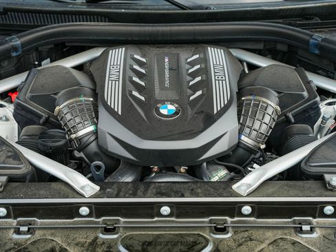 Used 2020 BMW X6 M50i w/ Executive Package image 16