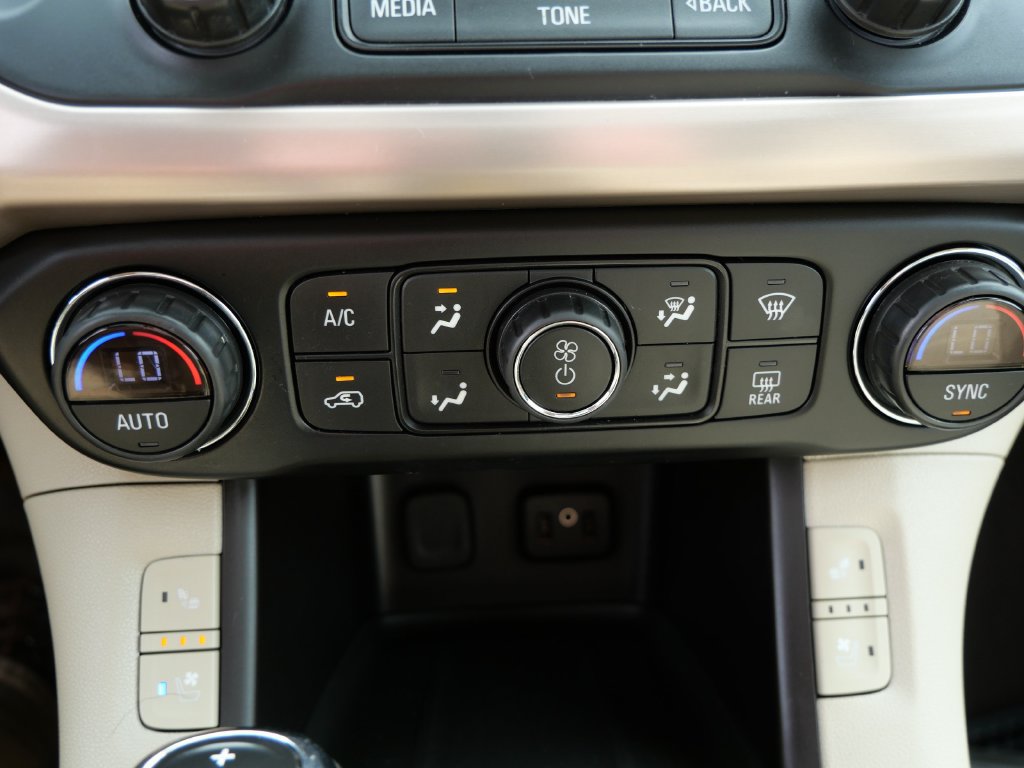 Certified 2019 GMC Acadia Denali w/ Technology Package AWD/4WD image 28