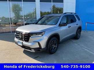 Certified 2025 Honda Pilot TrailSport video 1