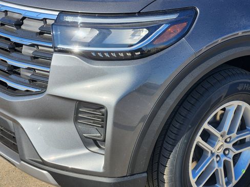 New 2026 Ford Explorer Active image 10