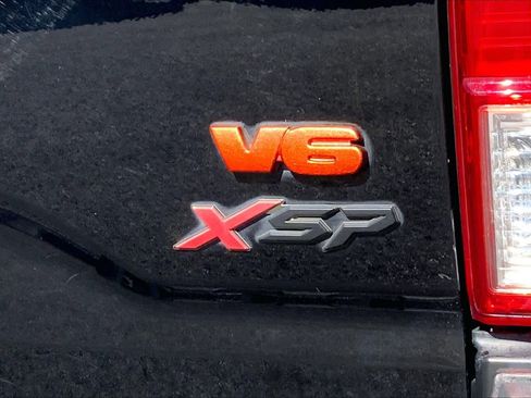 Used 2017 Toyota Tacoma SR5 w/ Tow Package image 10