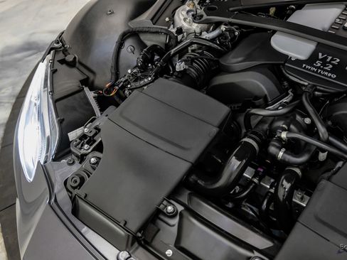 Used 2023 Aston Martin V12 Vantage RWD image 97