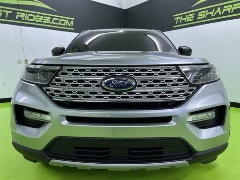 Used 2021 Ford Explorer Limited w/ Hybrid Equipment Group 310A AWD/4WD image 3
