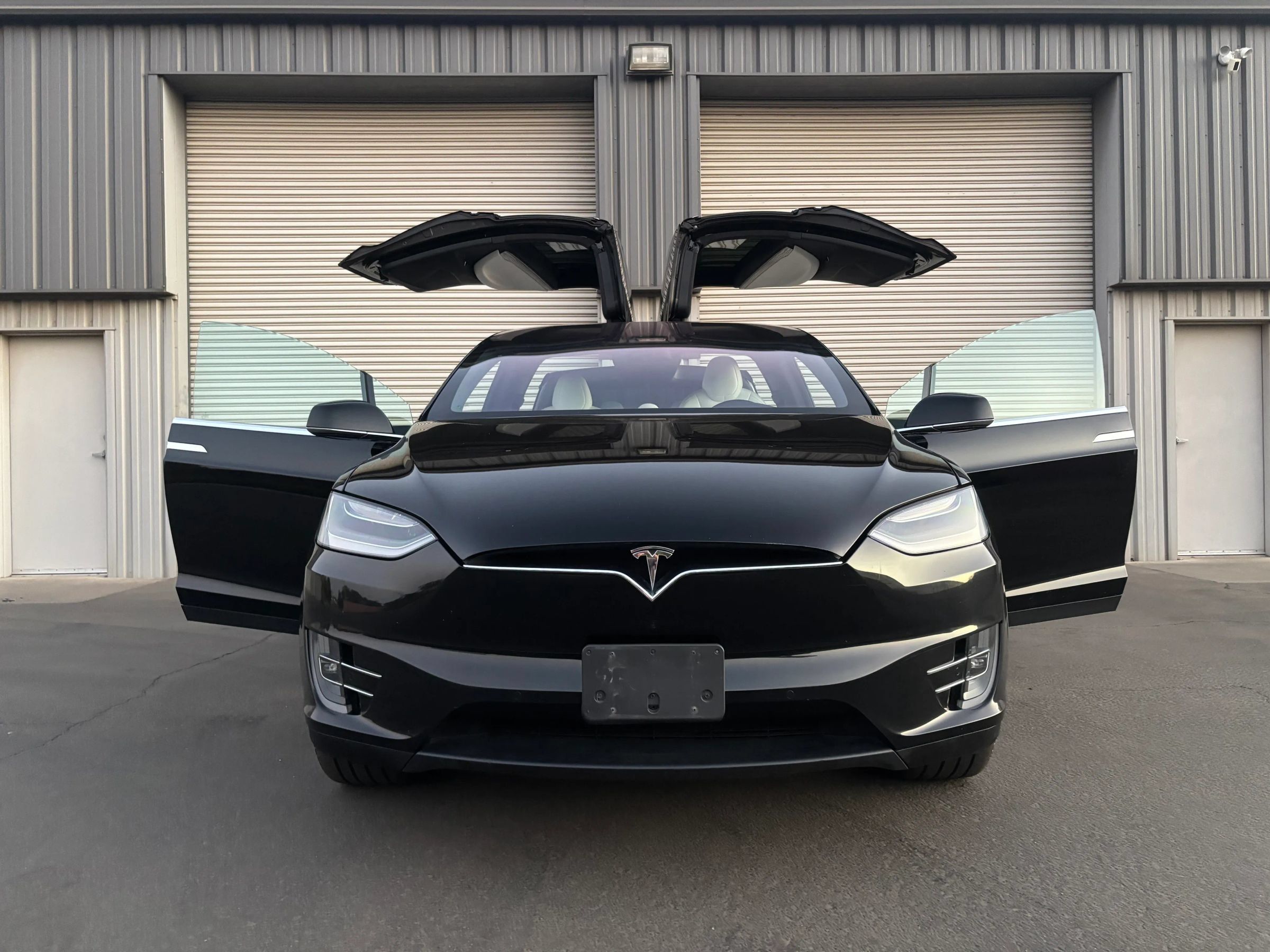 Used 2020 Tesla Model X Long Range AWD/4WD image 3