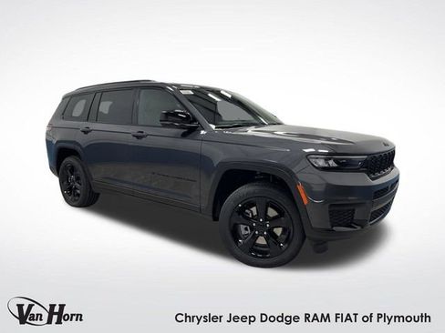 New 2025 Jeep Grand Cherokee L Altitude image 1