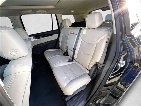 Used 2024 Cadillac XT6 Premium Luxury w/ Technology Package image 28