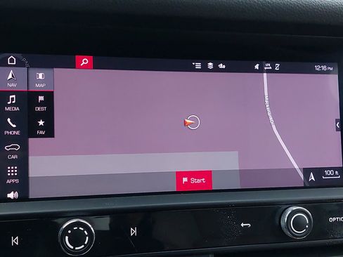 Used 2022 Porsche Macan image 25