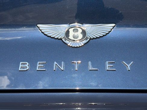 Used 2021 Bentley Continental GT image 11