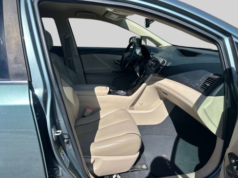 Used 2009 Toyota Venza FWD image 15