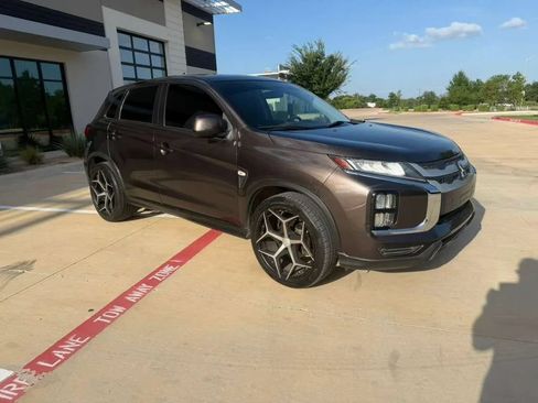 Used 2020 Mitsubishi Outlander Sport ES FWD image 4