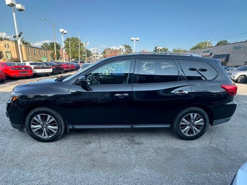 Used 2018 Nissan Pathfinder SL FWD image 5